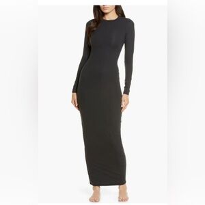 Fits Everybody Long Sleeve Crewneck Dress
SKIMS